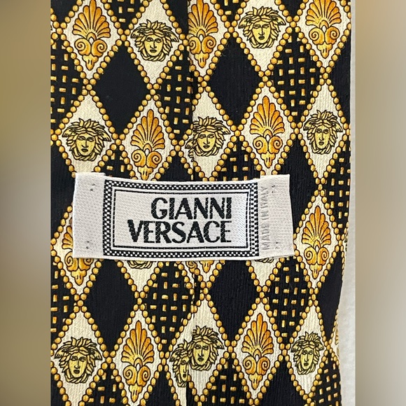 Gianni Versace Tie - Picture 4 of 5